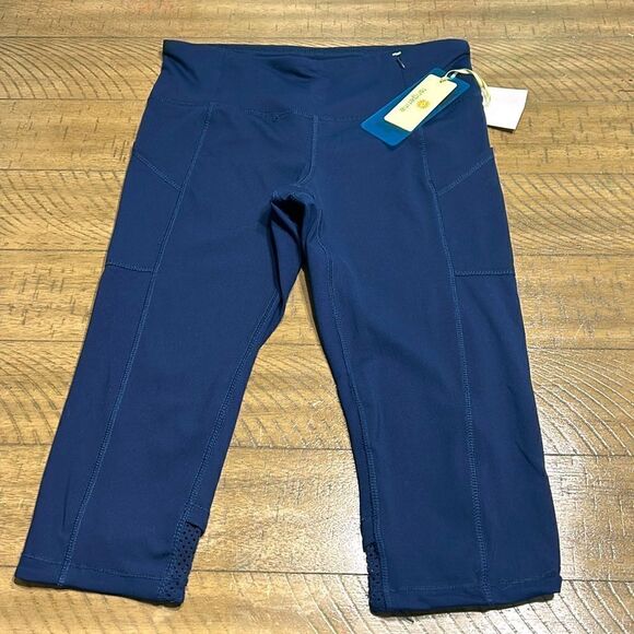 NWT Tangerine Capri leggings size small - Picture 1 of 13